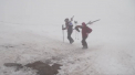In loc de zapada au gasit namol. Cel putin in aceasta situatie s-au pomenit turistii care deja au ajuns la Brasov ori Sinaia - VIDEO