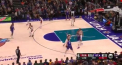 Utah a iesit invingatoare din meciul tensionat contra celor de la Portland. Gazdele au dominat primele 3 reprize, avand o diferenta de tocmai 20 de puncte -  VIDEO