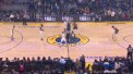 Milwaukee Bucks ramane lider incontestabil in clasamentul Conferintei de Est. Gruparea si-a mai adaugat o victorie. De aceasta data victimele au fost jucatorii de la Golden State Warriors, invinsi cu 97 la 107 - VIDEO