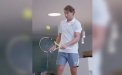 Fanii l-au provocat pe marele tenisman Rafael Nadal sa deschida usa unui lift intr-un mod neobisnuit. Spaniolul a acceptat si i-a surprins cu lovituri senzationale - VIDEO