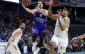 Anadolu Efes isi consolideaza pozitia de lider in Euroliga, dupa victoria de pe terenul lui Real Madrid - VIDEO