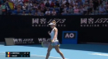 Simona Halep s-a calificat in sferturile de finala de la Australian Open. Romanca a invins-o in optimi, in doua seturi, pe Elise Mertens. Dupa victoria de azi, Halep va urca pe locul doi in clasamentul WTA - VIDEO