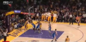Kobe Bryant a fost unul dintre cei mai remarcabili baschetbalisti din NBA. Black Mamba, asa cum a fost poreclit americanul, a jucat 20 de sezoane in tricoul celor de la Los Angeles Lakers - VIDEO 