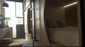 Cum arata o camera din „hotelul capsula”, in care nu poti sta in picioare. „E ca o cutie”