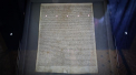 Un barbat a incercat sa fure Magna Carta cu un ciocan. Spune ca ar fi reusit daca avea o sabie de samurai