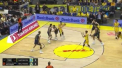 Real Madrid a castigat in Euroliga de baschet in fata lui Maccabi, cu scorul de 81 la 77. Madrilenii au facut diferenta de scor abia in a doua partea a meciului - VIDEO