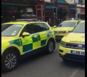 Incident de natura terorista la Londra: Un barbat a injunghiat mai multe persoane pe strada - VIDEO