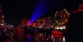 La Venetia a inceput celebrul carnaval cu personaje din povesti, acrobati si dansatori. Turistii si-au pus faimoasele masti venetiene si au urmarit fermecati parada nocturna - VIDEO