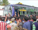 Tragedie in India. Cel putin 10 oameni morti, dupa ce un autobuz a atins un cablu electric