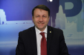 Ilan Sor ar avea legatura directa cu contractul de concesionare a Garilor Auto, iar responsabil de asta s-ar face Agentia Proprietatii Publice, inclusiv fostul director al institutiei, Vladimir Baldovici. Declaratiile au fost facute de Deputatul PPDA Igor Munteanu la emisiunea InPROfunzime - VIDEO