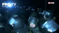 Protestele din Ucraina, izbucnite din frica fata de coronavirus, au degenerat in violente si haos noaptea trecuta. Autobuzele cu oamenii, intorsi din China, au fost improscate cu pietre, iar manifestantii s-au batut cu fortele de ordine - VIDEO