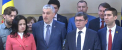 Slusari catre Chicu: "Daca te superi, du-te acasa, du-te la Dodon." Deputatii PPDA si PAS au blocat tribuna parlamentului, pentru a nu-i permite prim-ministrului sa-si citeasca raportul de activitate - VIDEO