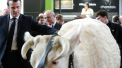 Emmanuel Macron - intampinat intr-o atmosfera tensionata la inaugurarea Salonului International de Agricultura de la Paris - VIDEO