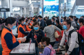 Pacienti chinezi externati dupa ce s-au vindecat de coronavirus, testati din nou pozitiv
