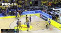 Anadolu Efes a suferit prima infrangere in Euroliga de baschet, dupa zece victorii consecutive. Aseara, formatia turca a cedat in deplasare la Maccabi Tel Aviv, la 2 puncte diferenta - VIDEO