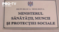 In timp ce autoritatile ne indeamna sa respectam distanta de un metru fata de persoanele din jur, la briefinguri jurnalistii sunt nevoiti sa stea inghesuiti unul in altul - VIDEO