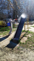 In Chisinau sunt dezinfectate terenurile de joaca, statiile de asteptare si intrarile in blocuri - GALERIE FOTO
