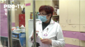 Mesajul “Stati acasa”, insa, nu este valabil pentru ei, oamenii care sunt nevoiti sa munceasca chiar si in conditii riscante. Medici, farmacisti, soferi, taxatori, dar si vanzatori din magazinele alimentare. Se protejeaza cum stiu mai bine si spera ca boala ii va ocoli - VIDEO