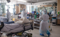 Romania. Pacient infectat cu coronavirus si-a dat masca jos si a tusit intentionat catre medici
