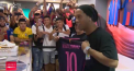 Inca o veste proasta pentru Ronaldinho. Unul din cei mai tari fotbalisti ai planetei nu mai poate primi vizite in inchisoarea din Paraguay in care se afla de la inceputul acestei luni - VIDEO