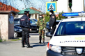 Militarii si politistii monitorizeaza respectarea masurilor pentru prevenirea infectiei cu Covid-19. Echipaje comune, prezente in mai multe localitati din tara - GALERIE FOTO