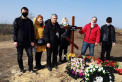 Rudele medicului Ecaterina Litvinschi care a murit de coronavirus, indignati de locul unde a fost inmormantata femeia: "Asa se inmormantau cei, care isi pun capat zilelor prin sinucidere, la o margine indepartata sau in afara cimitirului"