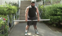 Sportivii se mentin in forma asa cum pot. Cel mai puternic moldovean, Rodion Sucman, ne-a invitat la el in curte pentru a ne arata cum isi incalzeste muschii - VIDEO