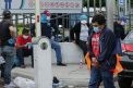 Familii blocate cu cadavre in case in Ecuador. Multe au fost abandonate pe strazi 