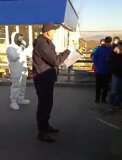 Scandal la vama. Moldovenii - nemultumiti ca sunt obligati sa cumpere polita de asigurare medicala: “Nu am bani, ce sa fac?! De ce imi scrieti proces contraventional?!” - VIDEO