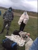 Apelul disperat al unor moldoveni blocati la vama din Polonia catre autoritati: "Ajutati-ne sa revenim acasa. Dormim pe camp fara apa si mancare" - VIDEO
