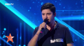 Romanii au talent 2020: Iulian Sfircea - creativ, carismatic, simpatic. A reusit cu improvizatia lui muzicala sa binedispuna juriul si publicul - VIDEO