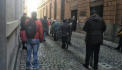 Italienii stau la coada la casele de amanet. ”Nu am bani de mancare” - VIDEO