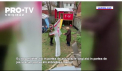 Manusa pentru imbratisari! Este solutia ingenioasa gasita de o femeie din Canada pentru a-si putea strange in brate mama, in plina pandemie - VIDEO
