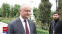 Igor Dodon evita sa vorbeasca despre imaginile in care apare primind o sacosa neagra de la Vlad Plahotniuc. Acesta spune doar ca totul se intampla pentru ca se apropie alegerile prezidentiale, iar de vina ar fi oponentii sai politici - VIDEO