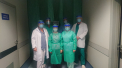 Un medic de 71 de ani - se simte mai bine dupa ce s-a infectat cu coronavirus: 15 zile a fost conectat la aparatul de respiratie artificiala