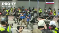 Gloantele de cauciuc, gazele lacrimogene si tunurile de apa au revenit la Hong Kong. Sute de persoane au protestat fata de intentia Chinei de a impune o noua lege privind securitatea nationala - VIDEO