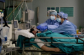 17 pacienti infectati cu Covid-19 sunt conectati la aparatul de respiratie artificiala. Timp de o zi, peste 80 de persoane au fost internate cu suspectie la coronavirus