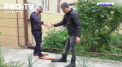 Un cizmar din Cluj, revoltat ca regulile de distantare sociala par mai mult optionale, a decis ia atitudine. Face pantofi de marimea 75, iar cei care ii poarta pot fi siguri ca nimeni nu se va apropia prea mult - VIDEO