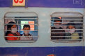 Coronavirusul face ravagii in India. 500 de vagoane de tren, transformate in spitale
