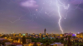 Se prevad ploi cu descarcari electrice, astazi, in nordul si in sudul tarii. Cum va fi vremea in capitala. Prognoza meteo - FOTO