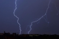 Meteorologii prevad ploi cu descarcari electrice in toata tara. Ce temperaturi se vor inregistra. Prognoza meteo - FOTO 