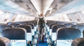 Un pasager care a refuzat sa poarte masca de protectie a fost dat jos din avion