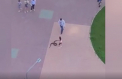 Un barbat din Moscova si-a scos animalul de companie, un sarpe, la plimbare - VIDEO
