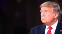 Trump suspenda acordarea unor vize de munca si eliberarea de "carti verzi" pana la sfarsitul anului
