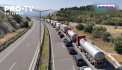 Coada de 7-8 kilometri la granita dintre Bulgaria si Grecia. Sute de romani si bulgari asteapta ore intregi in masini ca sa treaca frontiera - VIDEO