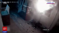 Distractia unor tineri din Statele Unite a luat o intorsatura periculoasa. Acestia au aprins cateva artificii pe o alee, iar la un moment dat, un proiectil a ricosat intr-o casa, care a luat foc - VIDEO