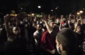 Sub presiunea protestelor, guvernul sarb a cedat si a luat decizia ca nu va reimpune izolarea in weekend la Belgrad - VIDEO