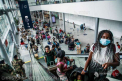 Franta va introduce teste "sistematice" pe aeroporturi pentru calatorii din tarile "rosii"