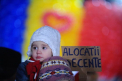 Veste buna pentru moldovenii care detin cetatenie romana: Guvernul din tara vecina - obligat sa dubleze alocatiile copiiilor de la 1 august