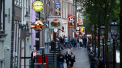 Strazi inchise in Amsterdam. Autoritatile sfatuiesc vizitatorii sa evite Cartierul Rosu din cauza aglomeratiei